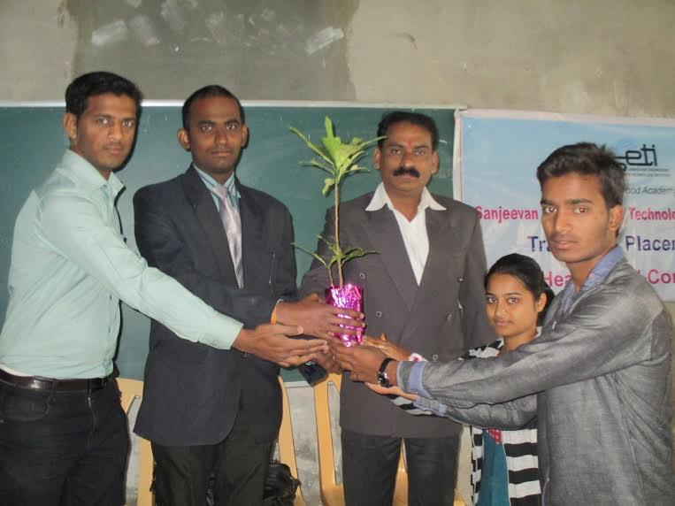 Sanjeevan Engineering and Technology Institute Panhala Events photo 8